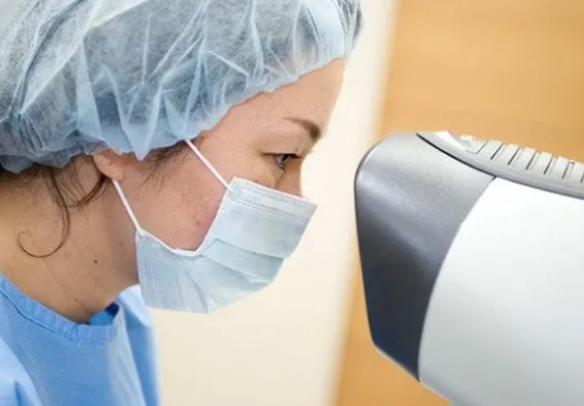 クオリティ重視の緻密で丁寧な植毛手術